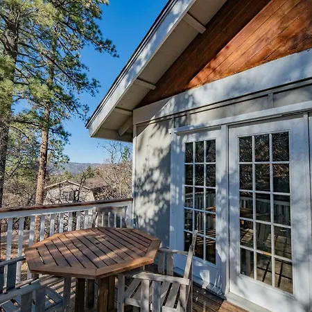 Lunar Lodge - Great Cabin With An Amazing View!